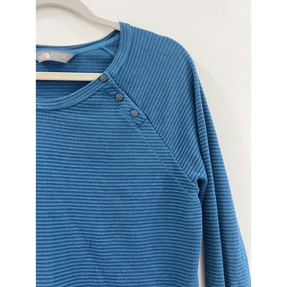 The North Face Top Long Sleeve Blue Strip Activewear Women Size‎ XL